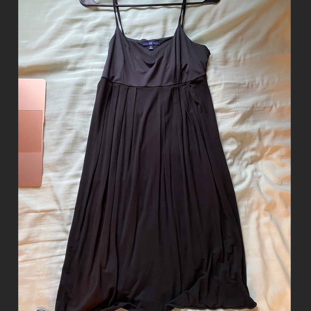 Black Flow Dress - Size M